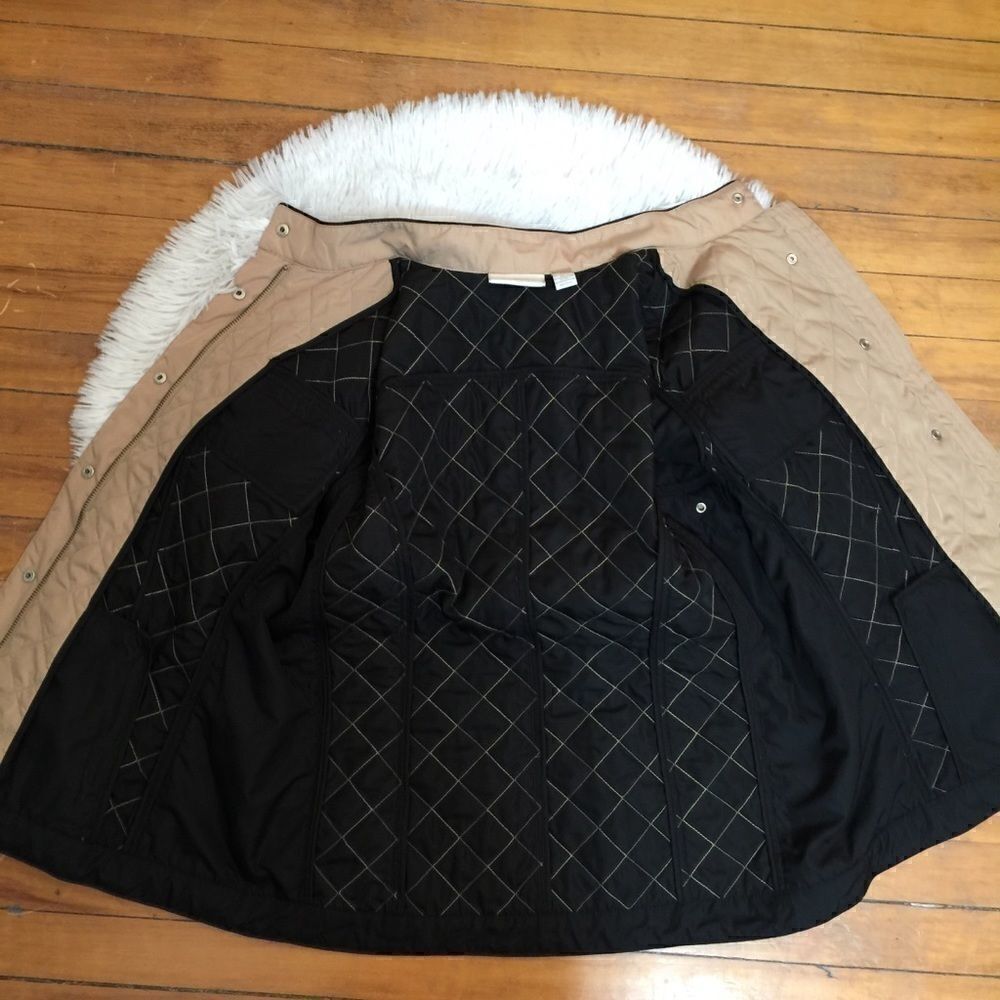 Chico’s Tan shimmer lite Quilted Puffer Jacket - Picture 8 of 8